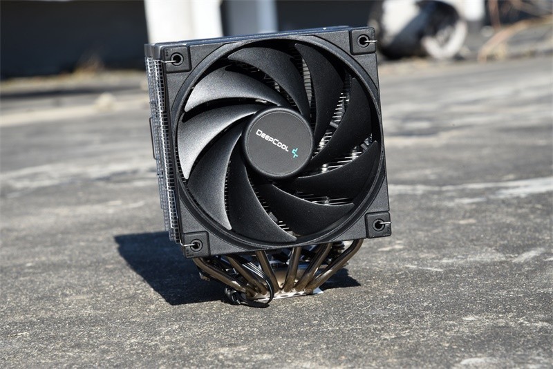 经典抽拉式机箱的延续---安钛克DARK CUBE机箱入手装机记