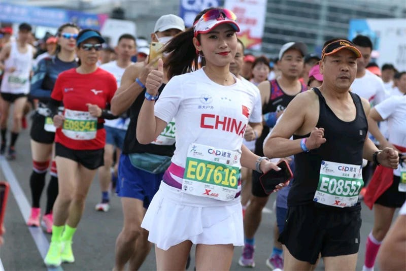 弹软透气，防滑增高，咕咚10K悦弹跑鞋体验