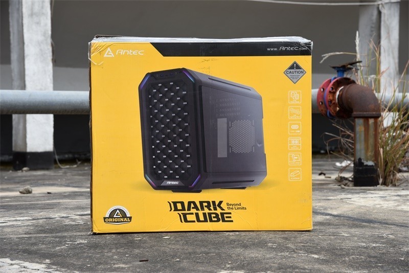 经典抽拉式机箱的延续---安钛克DARK CUBE机箱入手装机记