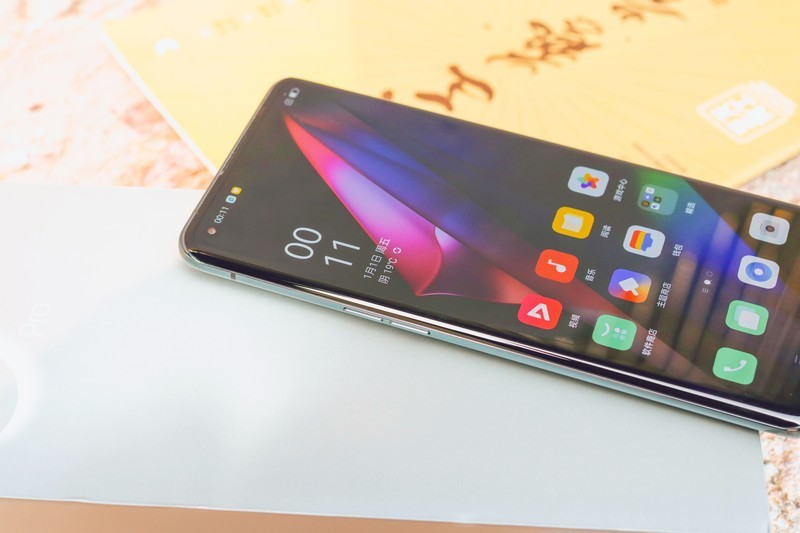 OPPO Find X3 Pro测评：75W高分+10亿色双主摄，不愧是旗舰新标杆
