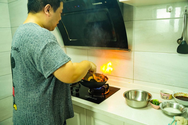 带你了解一个美食主义者，用什么样的锅来煎炒烹炸？