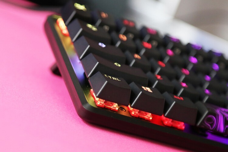 桌面美学新主义：HyperX起源60机械键盘开箱 Origins 60