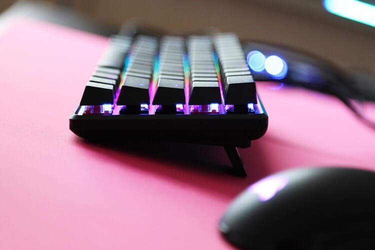 桌面美学新主义：HyperX起源60机械键盘开箱 Origins 60