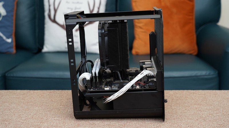 显卡太贵买不起？用AMD 5700G打造的暗黑二重制版ITX主机分享