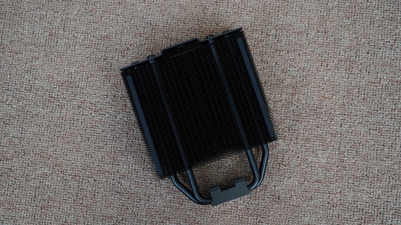 显卡太贵买不起？用AMD 5700G打造的暗黑二重制版ITX主机分享