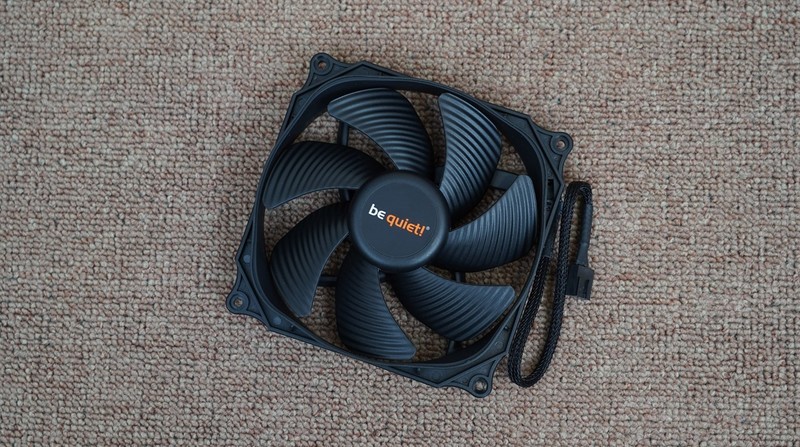 显卡太贵买不起？用AMD 5700G打造的暗黑二重制版ITX主机分享