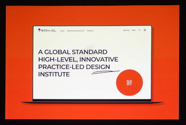 平面设计人员往往需要色彩还原精准、分辨率高、亮度对比度强的高清投影仪，便于在投屏