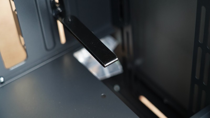 游戏学习两相宜？毕业季打造的高性能电脑主机分享