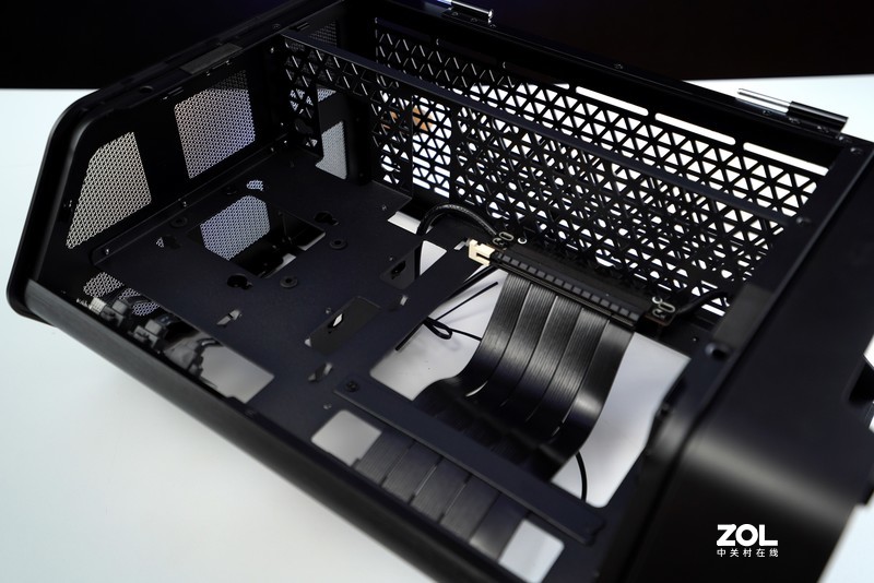 支持280mm水冷，芝奇首款机箱Z5i MINI-ITX装机初体验