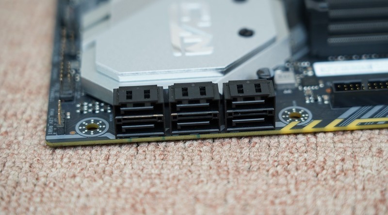 游戏学习两相宜？毕业季打造的高性能电脑主机分享