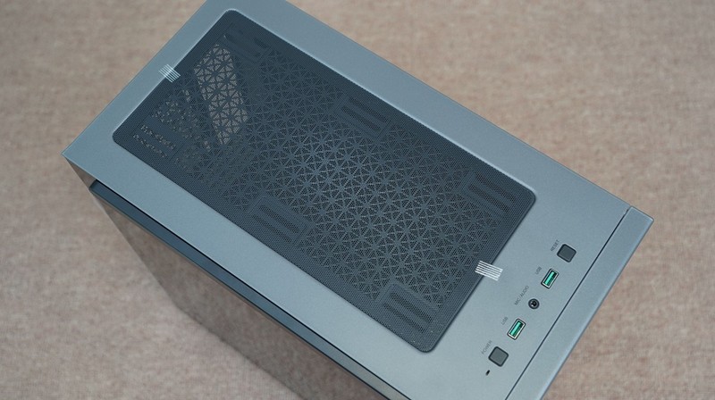 游戏学习两相宜？毕业季打造的高性能电脑主机分享