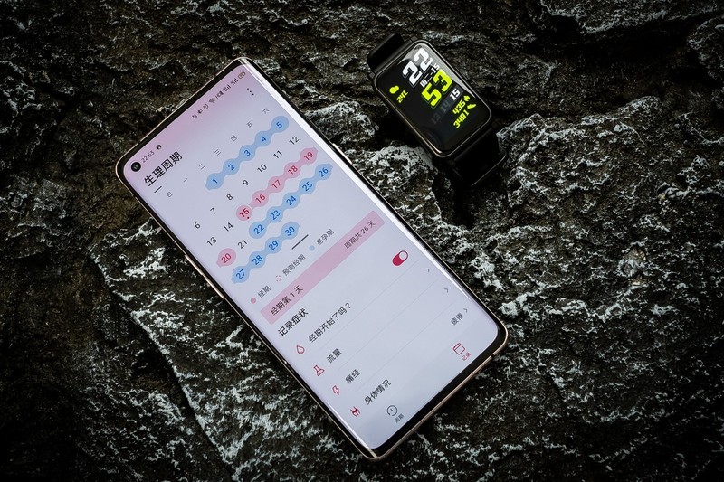 荣耀手表ES好不好用？网友：大号手环也配卖599元？试过后，真香！