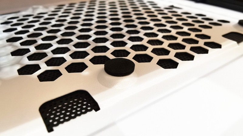 双十一装机还在找紧凑型的大侧透机箱吗？不妨看看长城魔镜M20