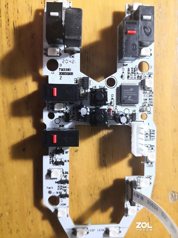 人生第一款牧马人，达尔优EM910迷你版评测(附拆解)