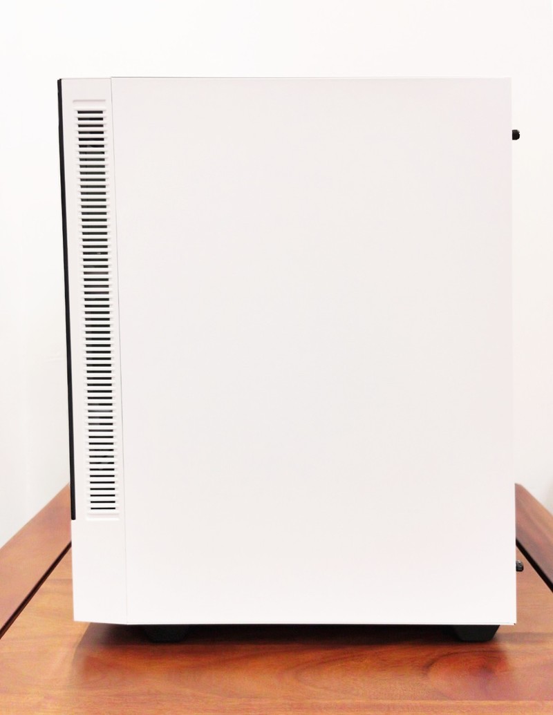 双十一装机还在找紧凑型的大侧透机箱吗？不妨看看长城魔镜M20