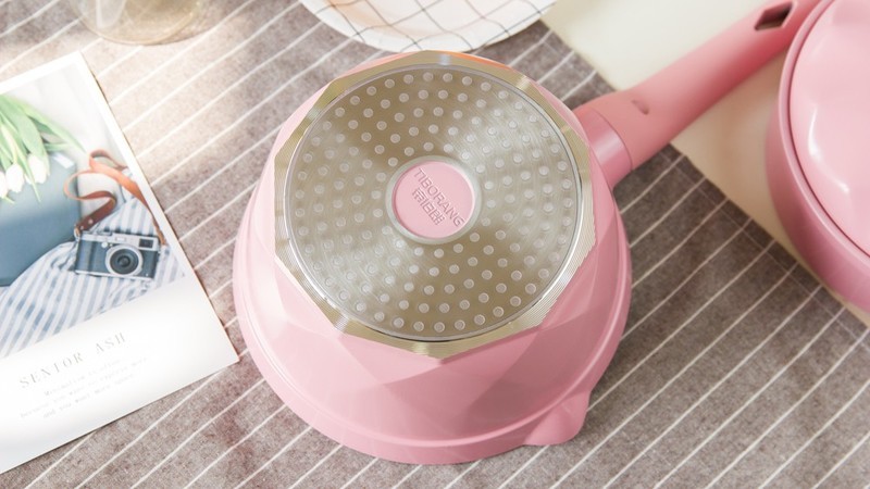 宝宝的第一口锅，我选择了这款陶瓷辅食锅