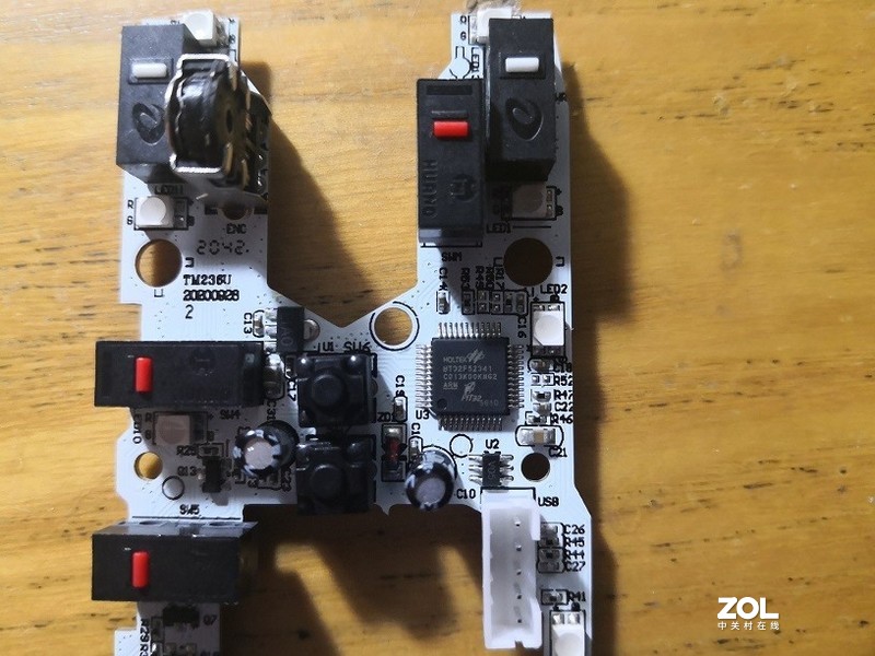 人生第一款牧马人，达尔优EM910迷你版评测(附拆解)