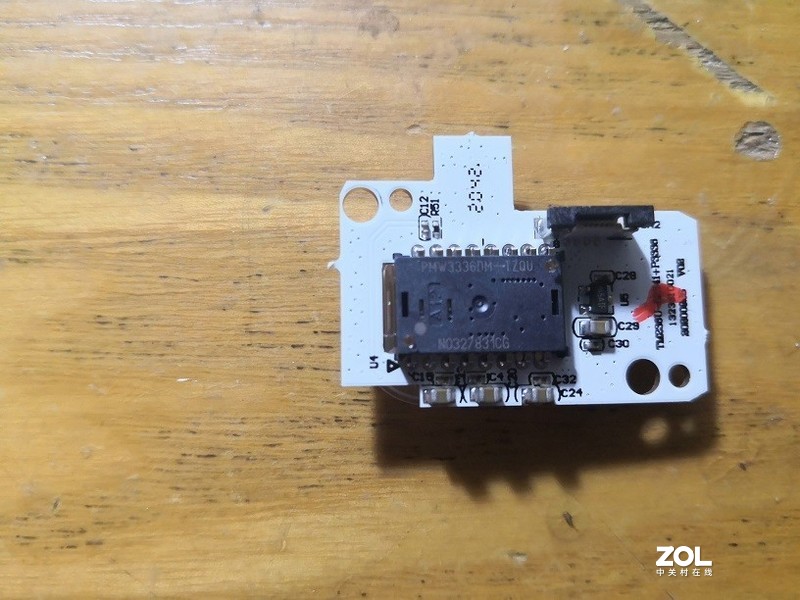 人生第一款牧马人，达尔优EM910迷你版评测(附拆解)