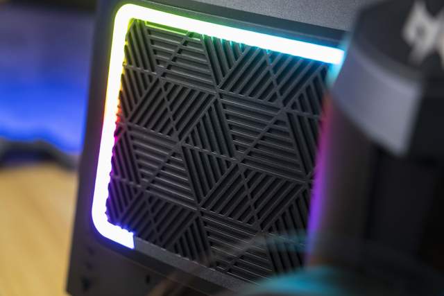 为了3090性能不过剩，我入手了台360Hz的显示器：掠夺者X25评测