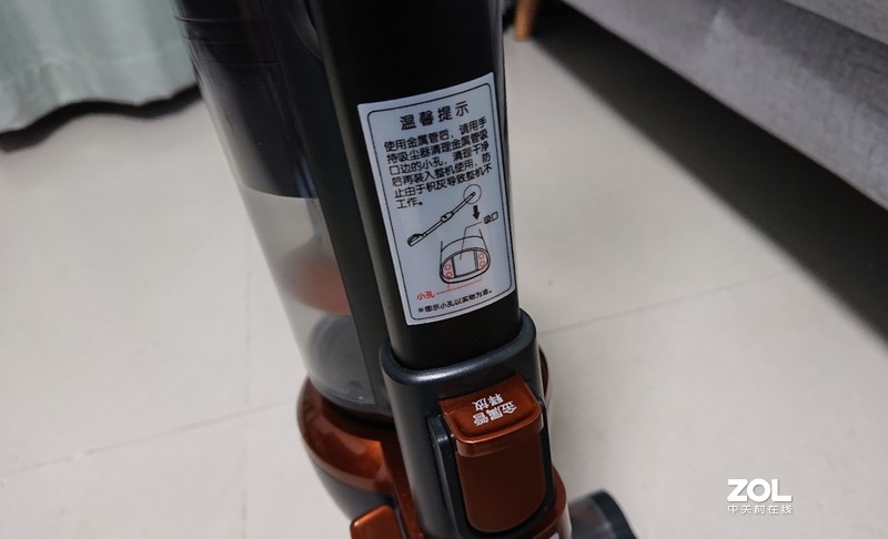 近8000元的立式吸尘器能否暴打全屋灰尘？莱克魔洁M12 Max深度体验