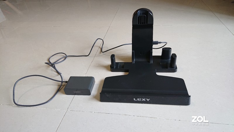 近8000元的立式吸尘器能否暴打全屋灰尘？莱克魔洁M12 Max深度体验