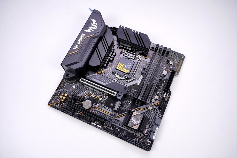 华硕TUF电竞特工装机分享，重炮手PRO 领衔，颜值在线，性能出色！