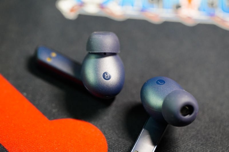 圈铁真无线真PK：HAYLOU W1开箱与红米AirDots3对比