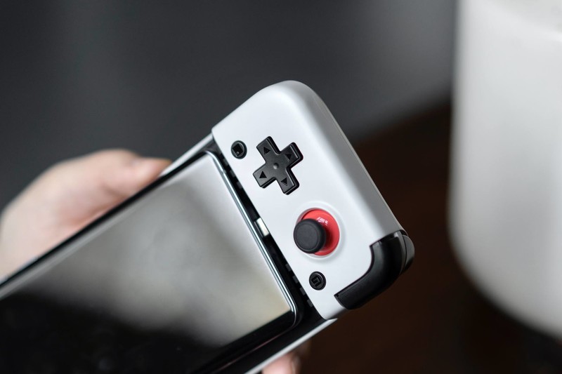 百元即可体验Switch，盖世小鸡GAMESIR X2上手