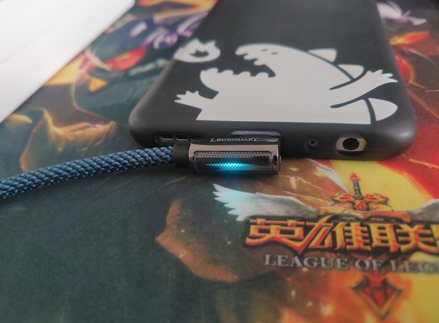 传说充电线-充电、游戏两不误