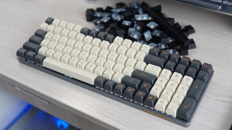 AKKO 大碳复刻225个键帽体验，键帽厂实锤了