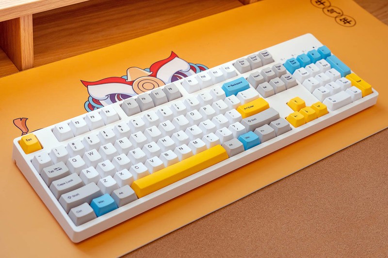 机械键盘再次完美回归，GANSS高斯GS104D蓝牙无线机械键盘评测