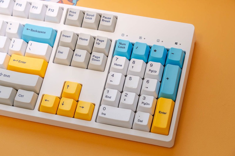 机械键盘再次完美回归，GANSS高斯GS104D蓝牙无线机械键盘评测