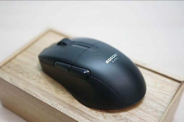 冰豹魔幻豹KONE PRO AIR无线职业版电竞鼠标：游戏必备利器