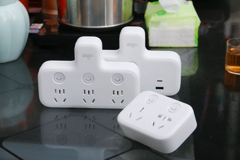 老房子墙面插孔不够用了怎么办？一招教你解决充电大问题