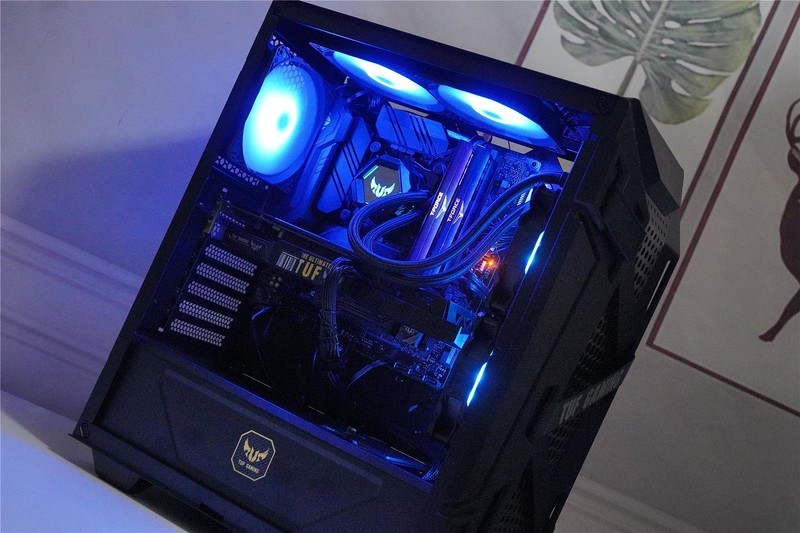 华硕TUF电竞特工装机分享，重炮手PRO 领衔，颜值在线，性能出色！
