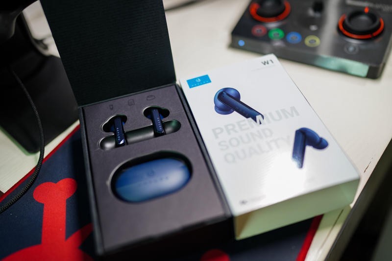 圈铁真无线真PK：HAYLOU W1开箱与红米AirDots3对比