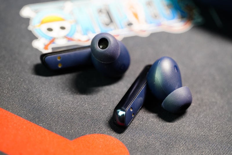 圈铁真无线真PK：HAYLOU W1开箱与红米AirDots3对比