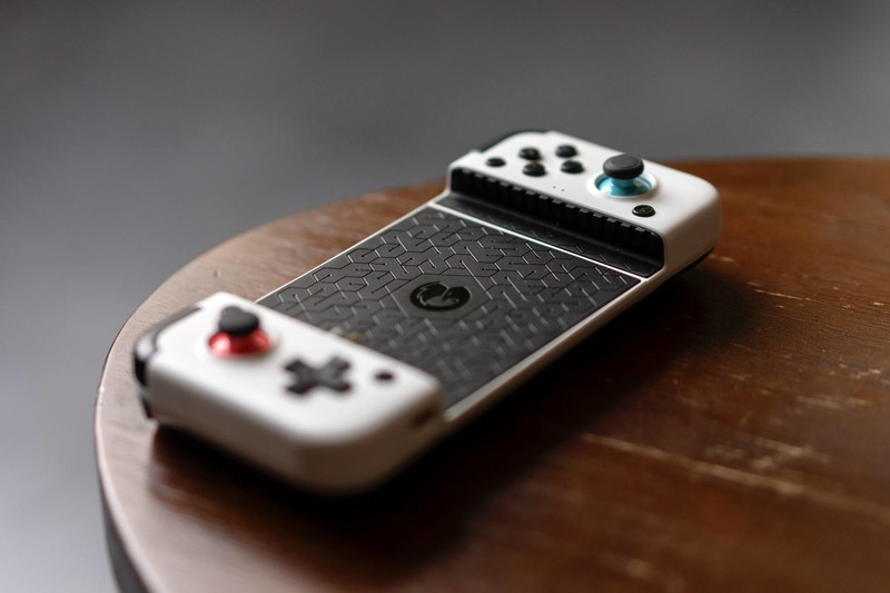 百元即可体验Switch，盖世小鸡GAMESIR X2上手