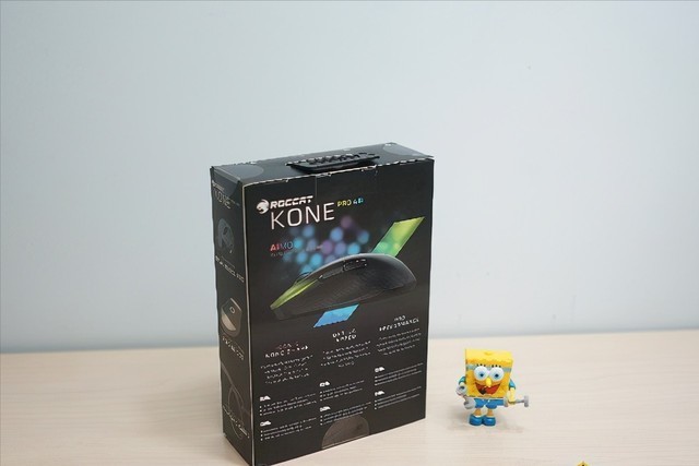 冰豹魔幻豹KONE PRO AIR无线职业版电竞鼠标：游戏必备利器