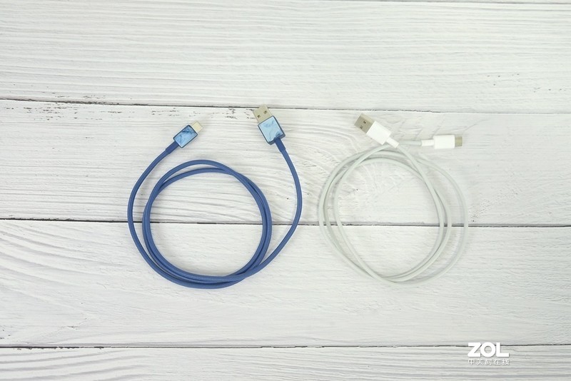 与小米同为杂货铺，一条数据线不到17元，小米华为手机的福音