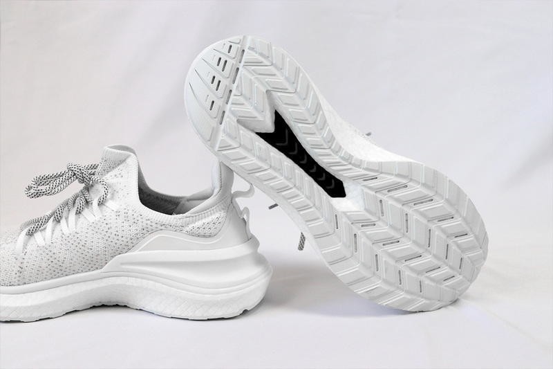 平价耐穿又好看，小米运动鞋强势升级，日常元素4繁星版个人体验