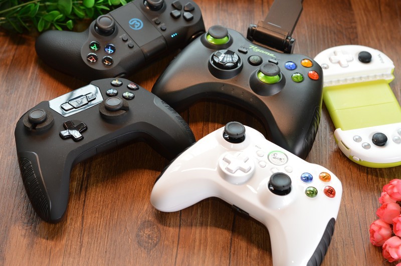 游戏操作不跟手？老玩家推荐你试一试这款游戏手柄！