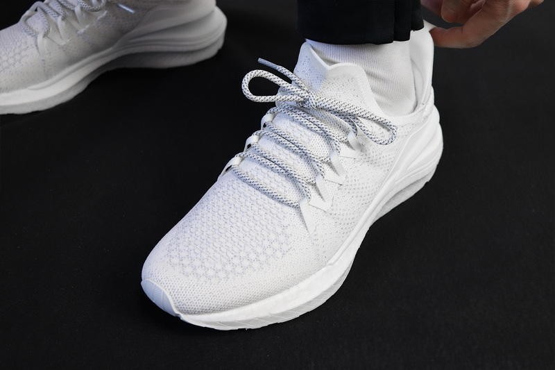 平价耐穿又好看，小米运动鞋强势升级，日常元素4繁星版个人体验