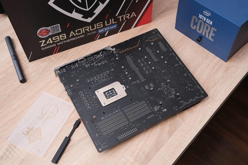 狙神kennyS亲自开光：技嘉 Z490 AORUS ULTRA G2定制主板