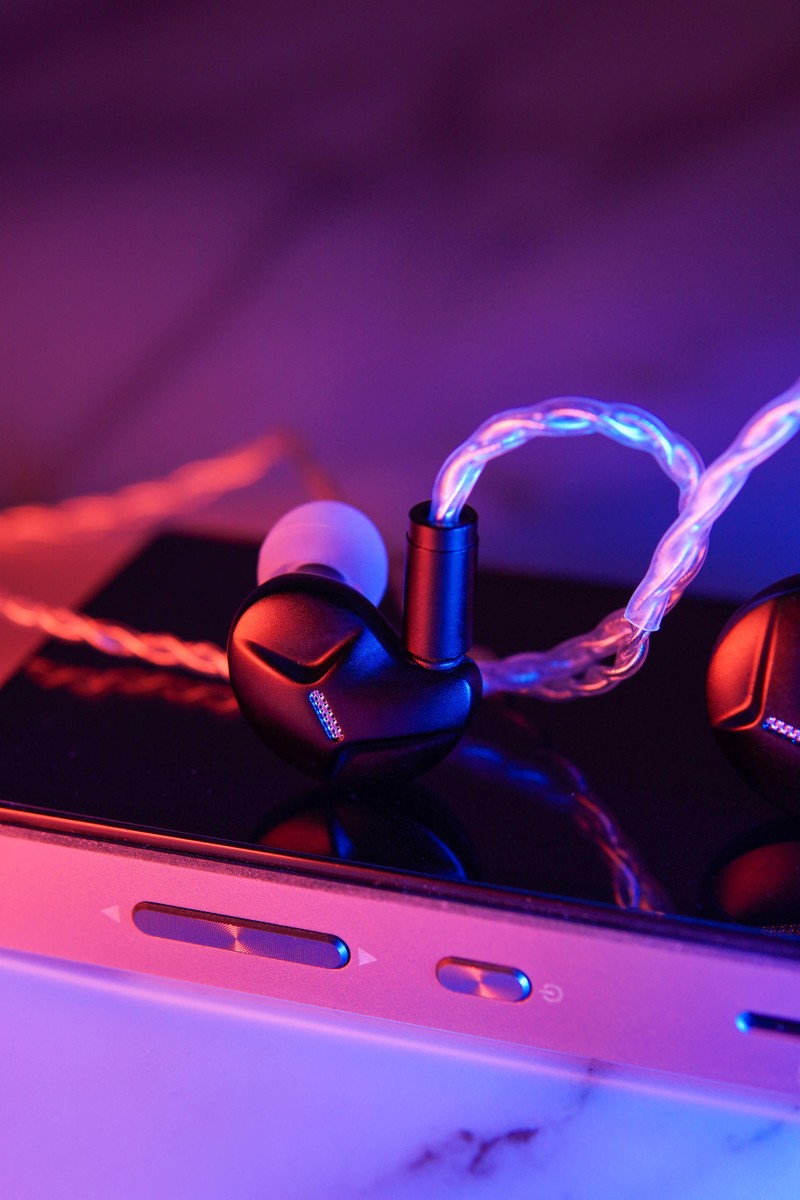 你不曾听过的真香耳机 BGVP ZERO 静电动圈单元耳机体验