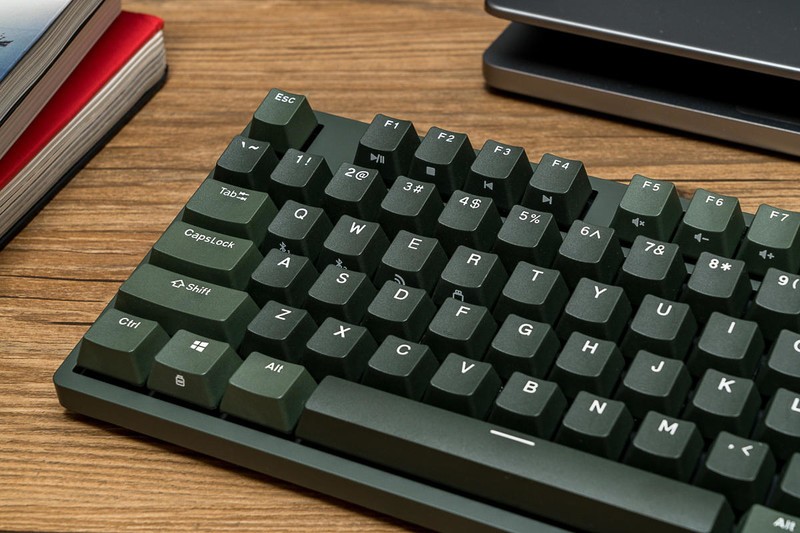 机械键盘怎么选？静音红轴适合打字吗？杜伽三模87键K320W苍峦墨体验