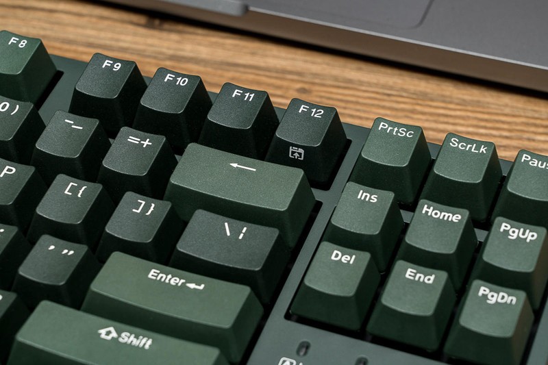 机械键盘怎么选？静音红轴适合打字吗？杜伽三模87键K320W苍峦墨体验