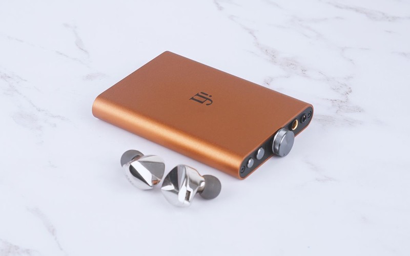 iFi 悦尔法 hip dac2 便携耳放，音乐发烧友的高性价比之选！