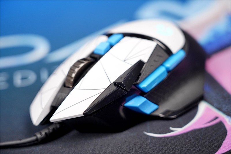 KDA甄选礼盒来袭，京东联手罗技，亲情推出外设限定套装！