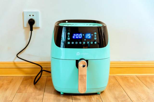 悠伴智能空气炸锅评测：新手小白秒变小厨仙，烹饪省心省时又省力